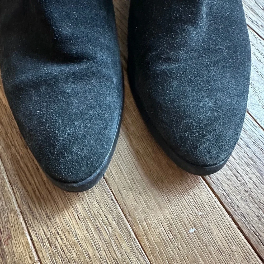 AQUATALIA Black Suede Leather Ankle‎ Boots Buckle Detail Women's Size 9 Western